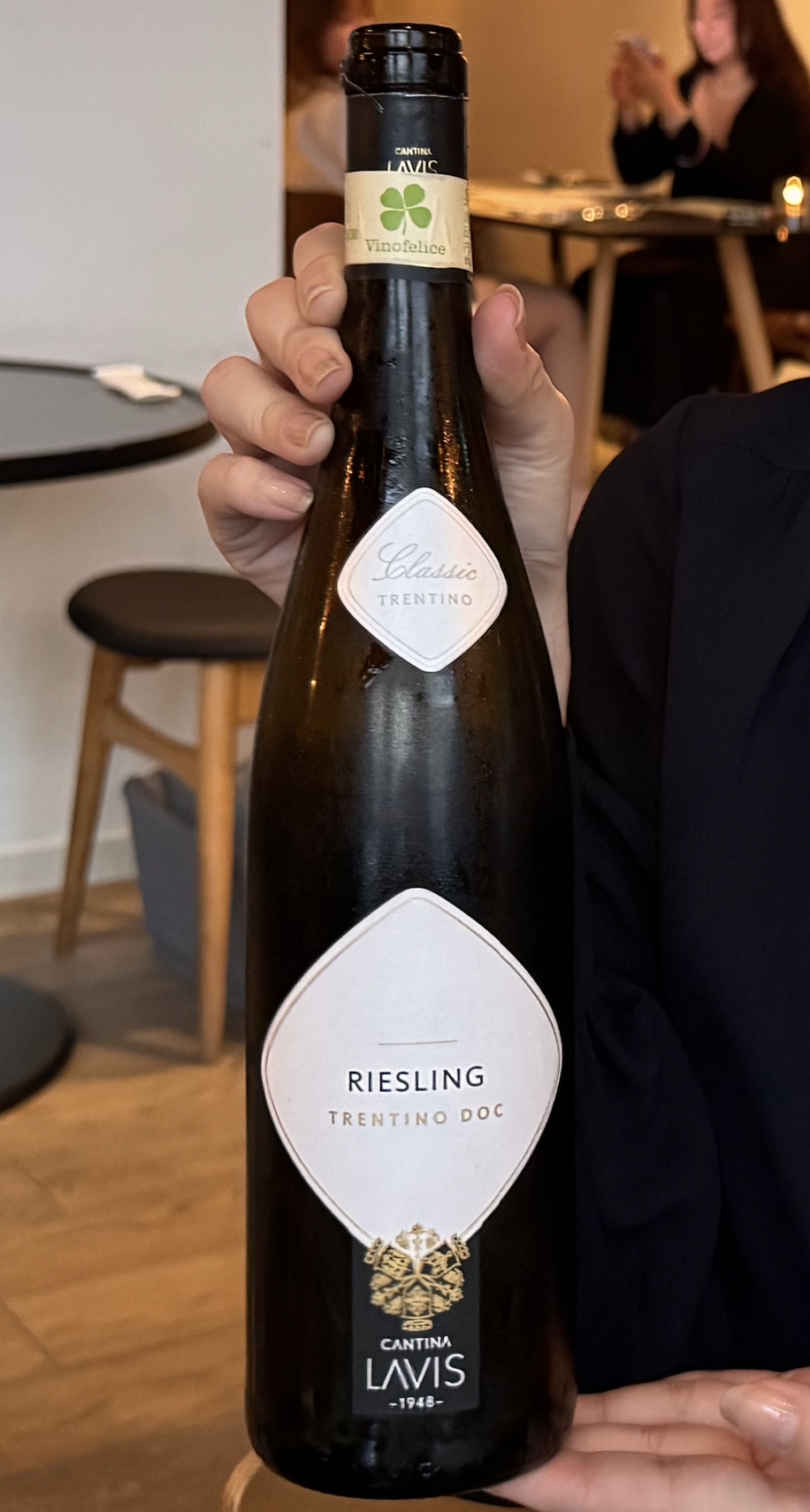 CANTINA LAVIS リースリング Trentino DOC のボトル