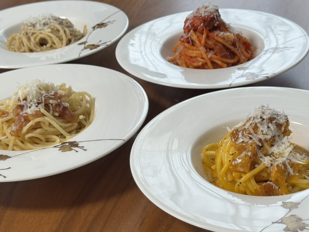 ローマ4大パスタを実際に作って並べている写真