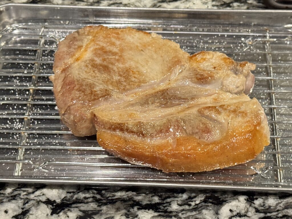 焼き上がった豚肉