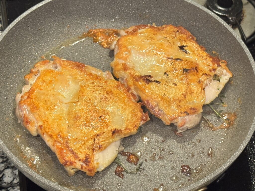 皮バリバリのチキンステーキ記事のアイキャッチ画像